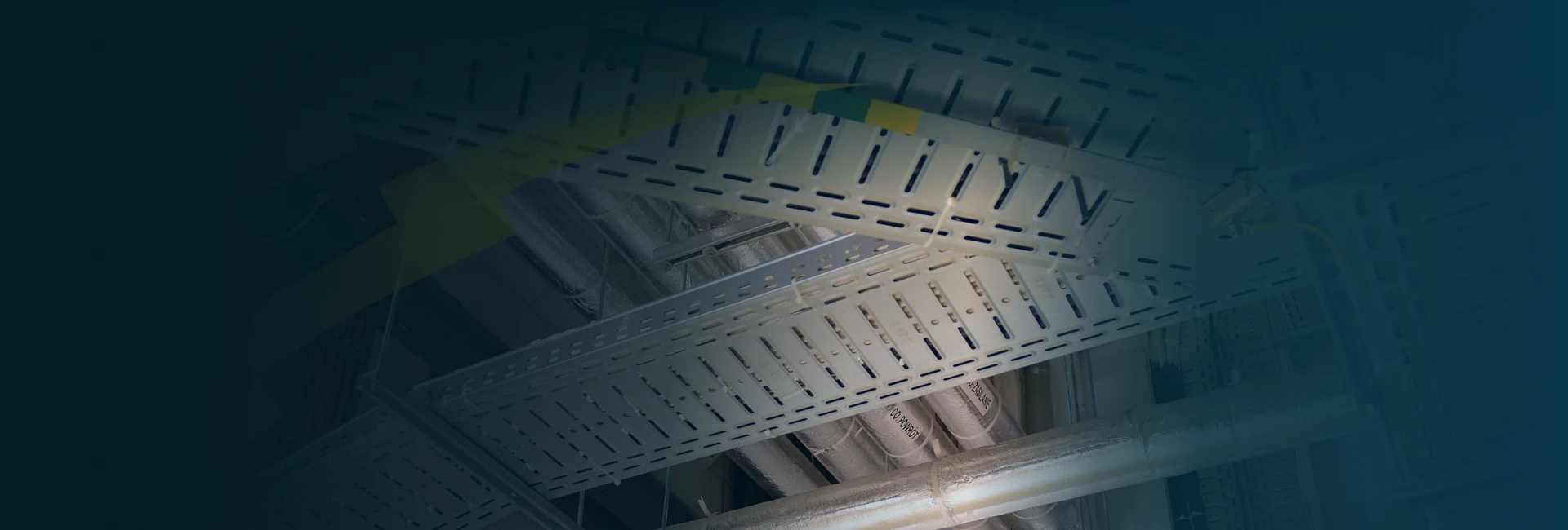 SOLUÇÕES  Instalação de eletrocalhas para infraestrutura elétrica